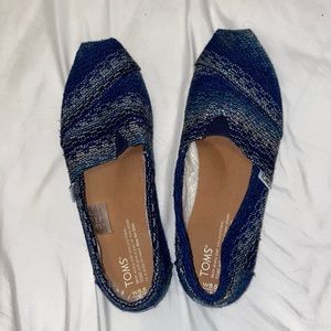 Women’s Toms